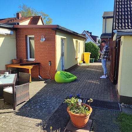 Ostsee Ferienhaus Mit Whirlpool โวลกาสต์ ภายนอก รูปภาพ